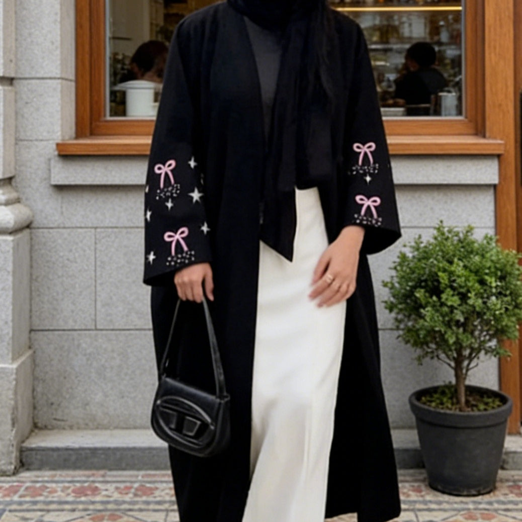 Abaya ouverte rose brodée nœud et étoile (MOA345)