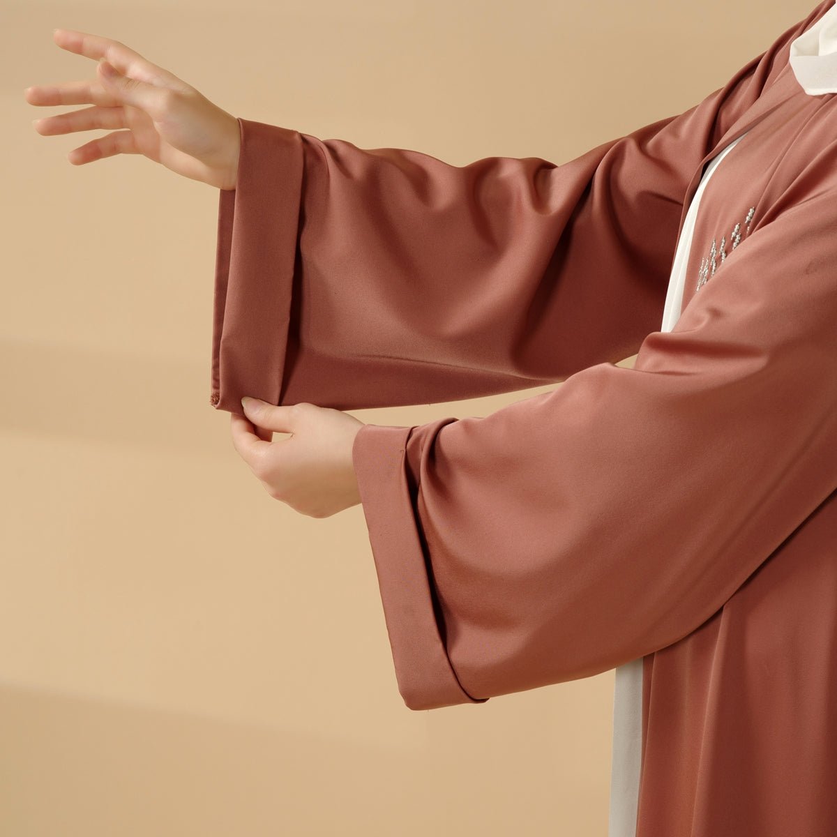 3D Embroidery Abaya With Geometric Beads. 3D Embroidered Open Abaya (MOA085) - Mariam's Collection