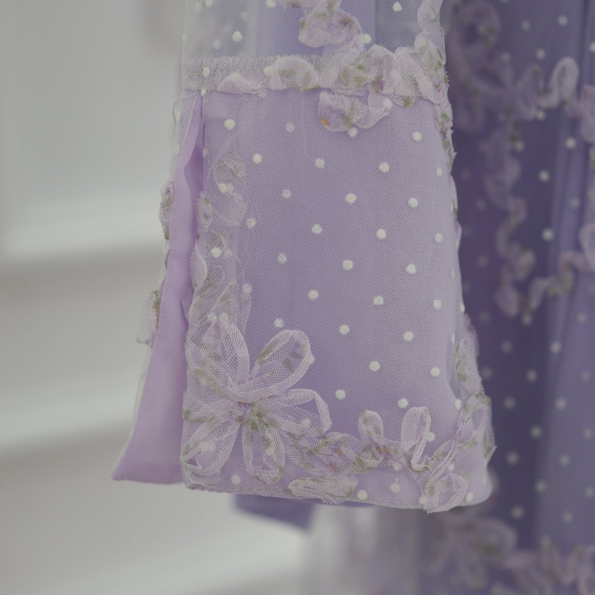 3D Floral Mesh Open Abaya(MOA288) - Mariam's Collection