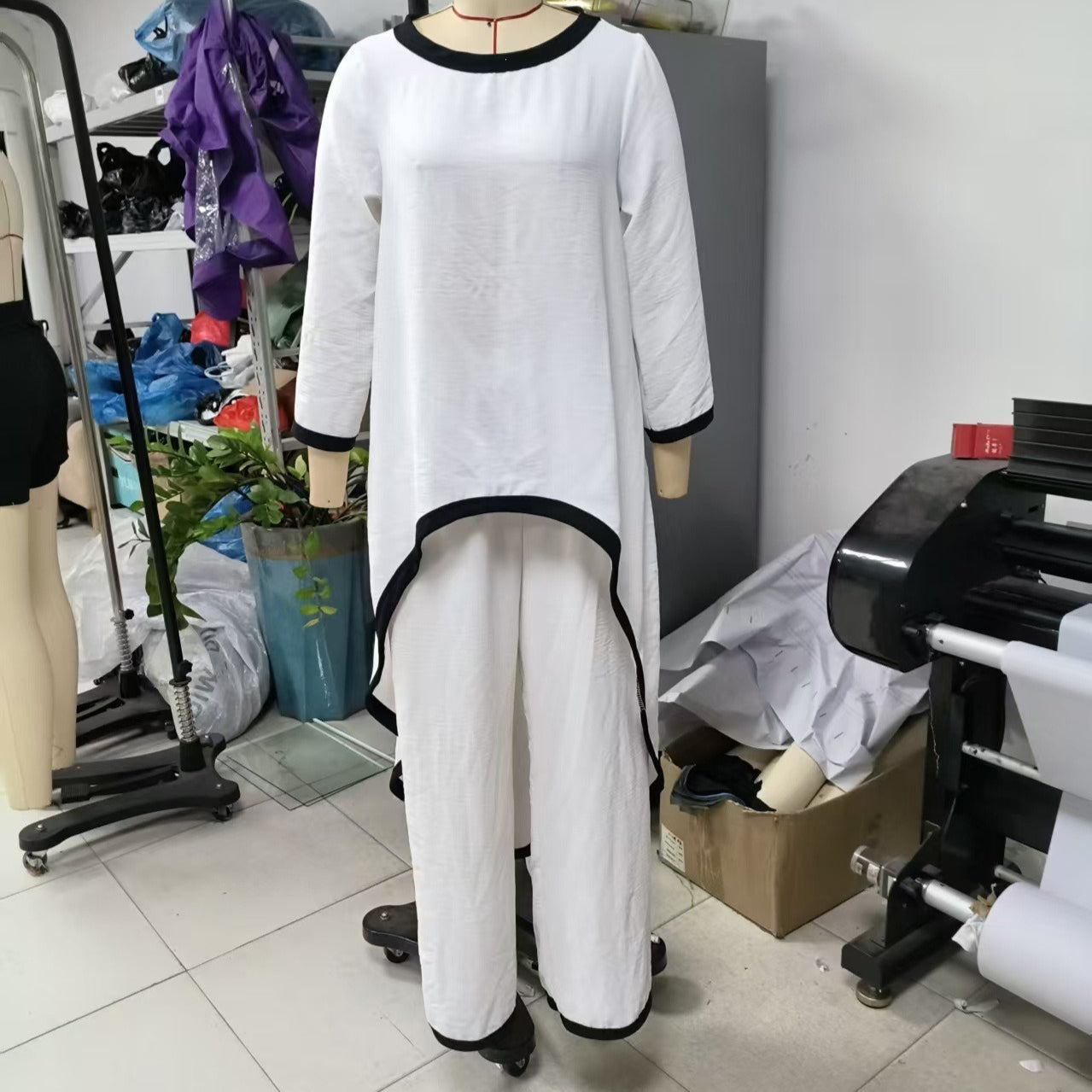 Black-Trimmed Batwing Top & Wide-Leg Trousers Two-Piece Co-ord Set(MS527)