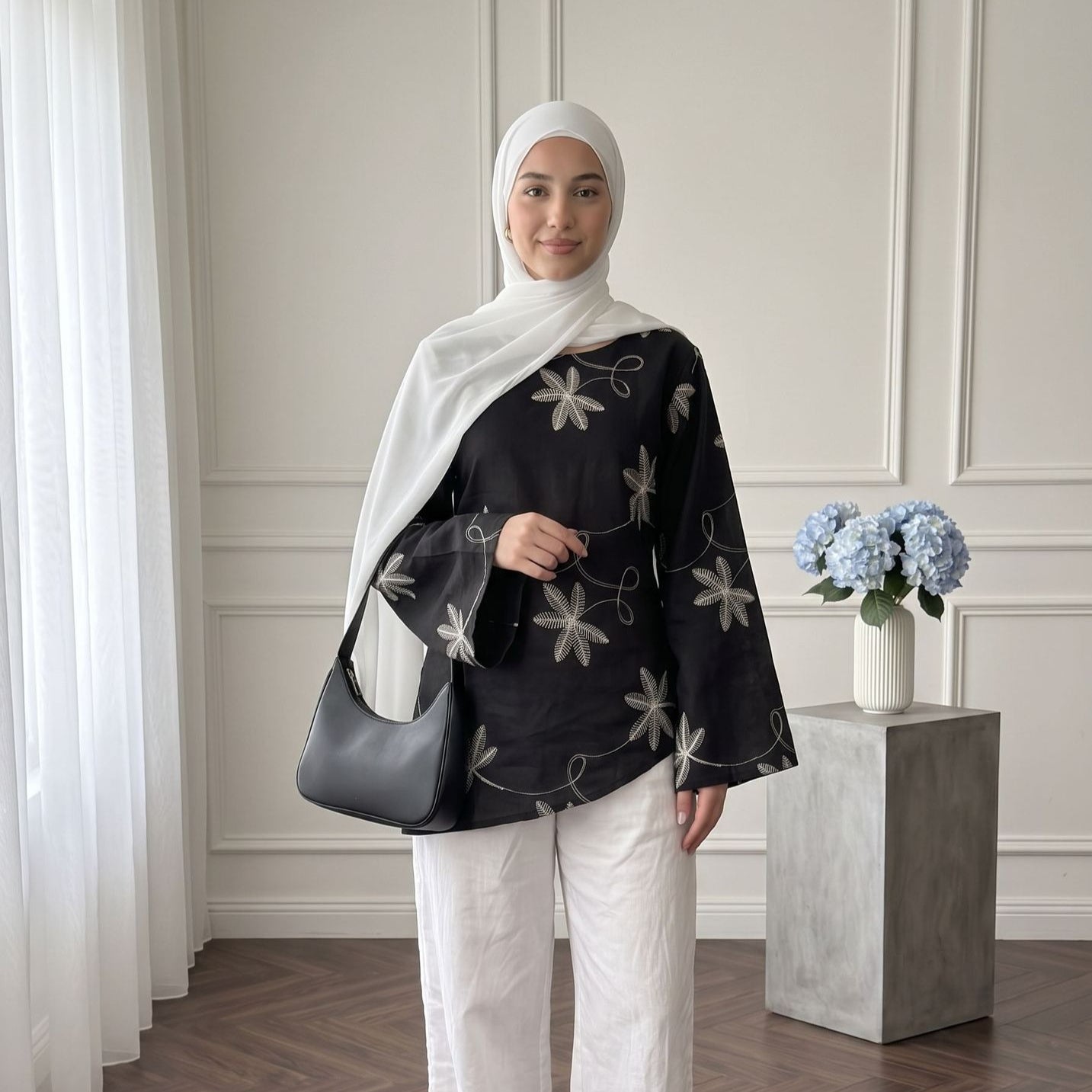 Leaf & Floral Embroidered Flared-Sleeve Asymmetric Hem Top(MS485)