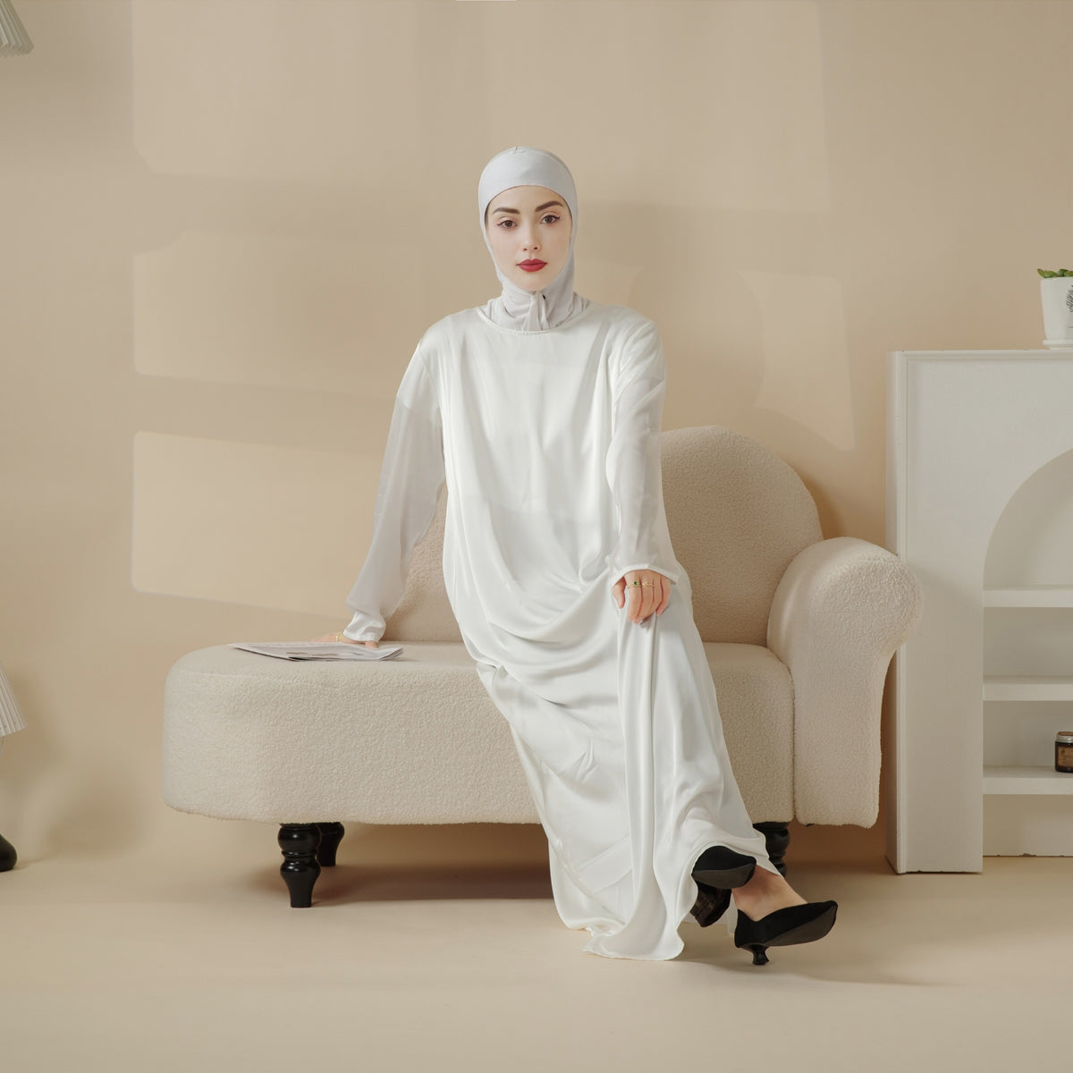 Luxury Hand-Embroidered Open Abaya Cardigan(MOA295)