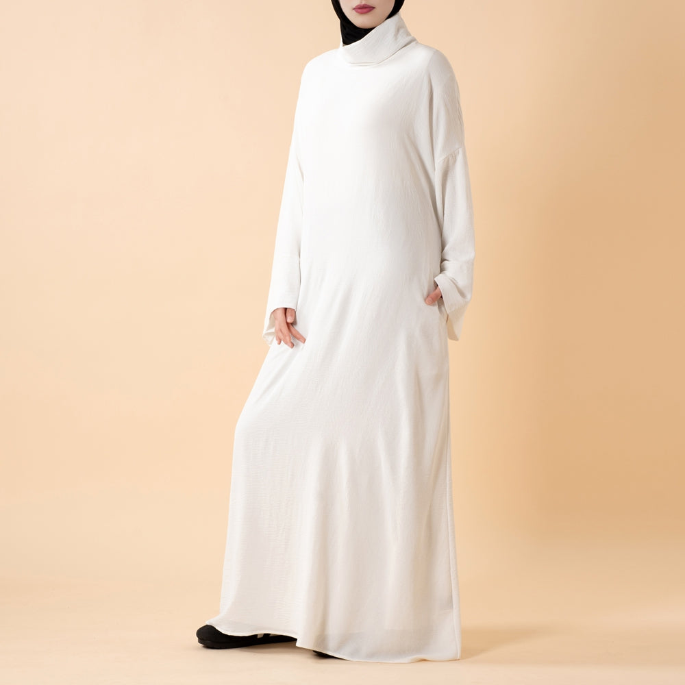 Everyday Crepe Turtleneck Abaya – Relaxed Fit for All Seasons(MA384)
