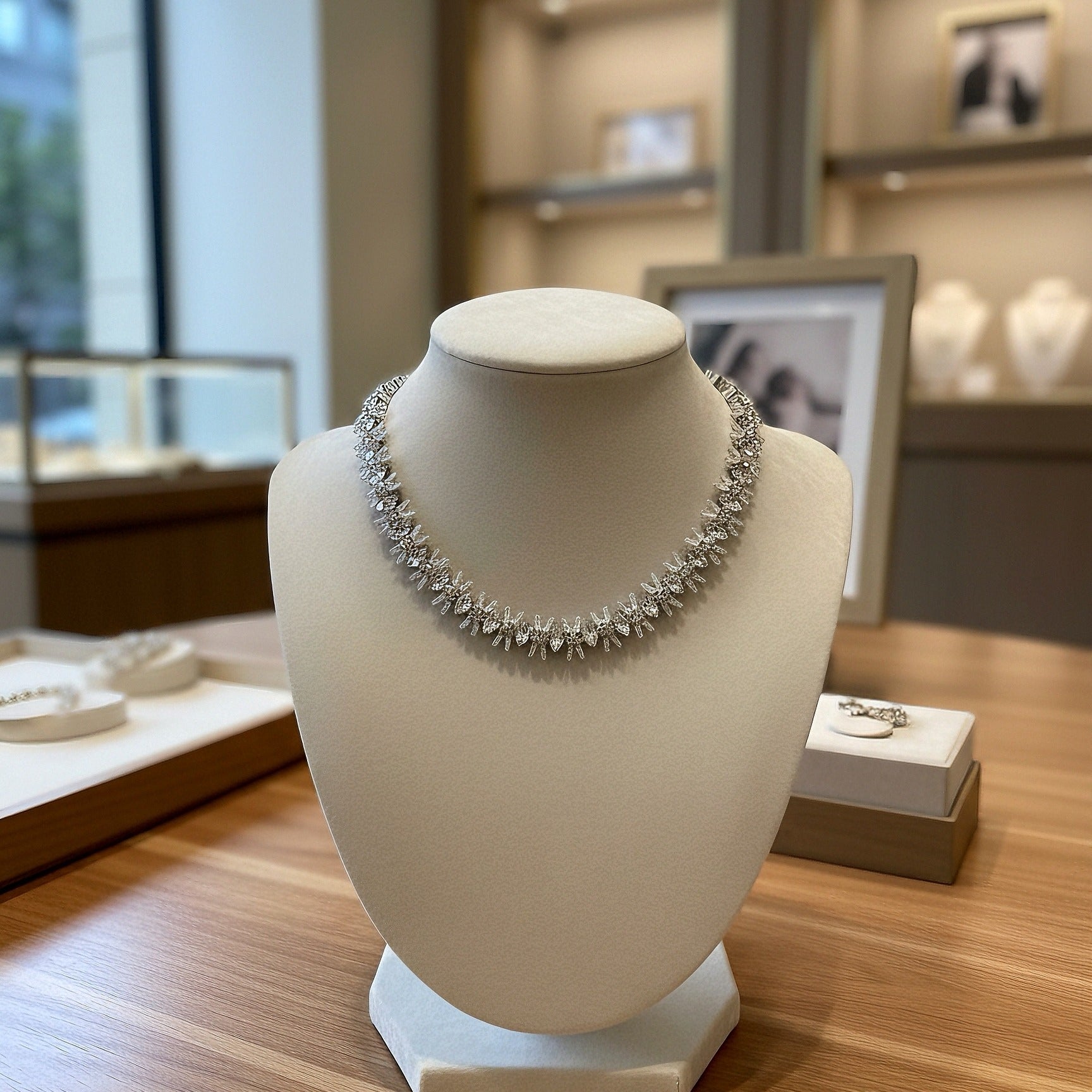 Leaf Cluster Statement Crystal Rhinestone Necklace(MAC371)