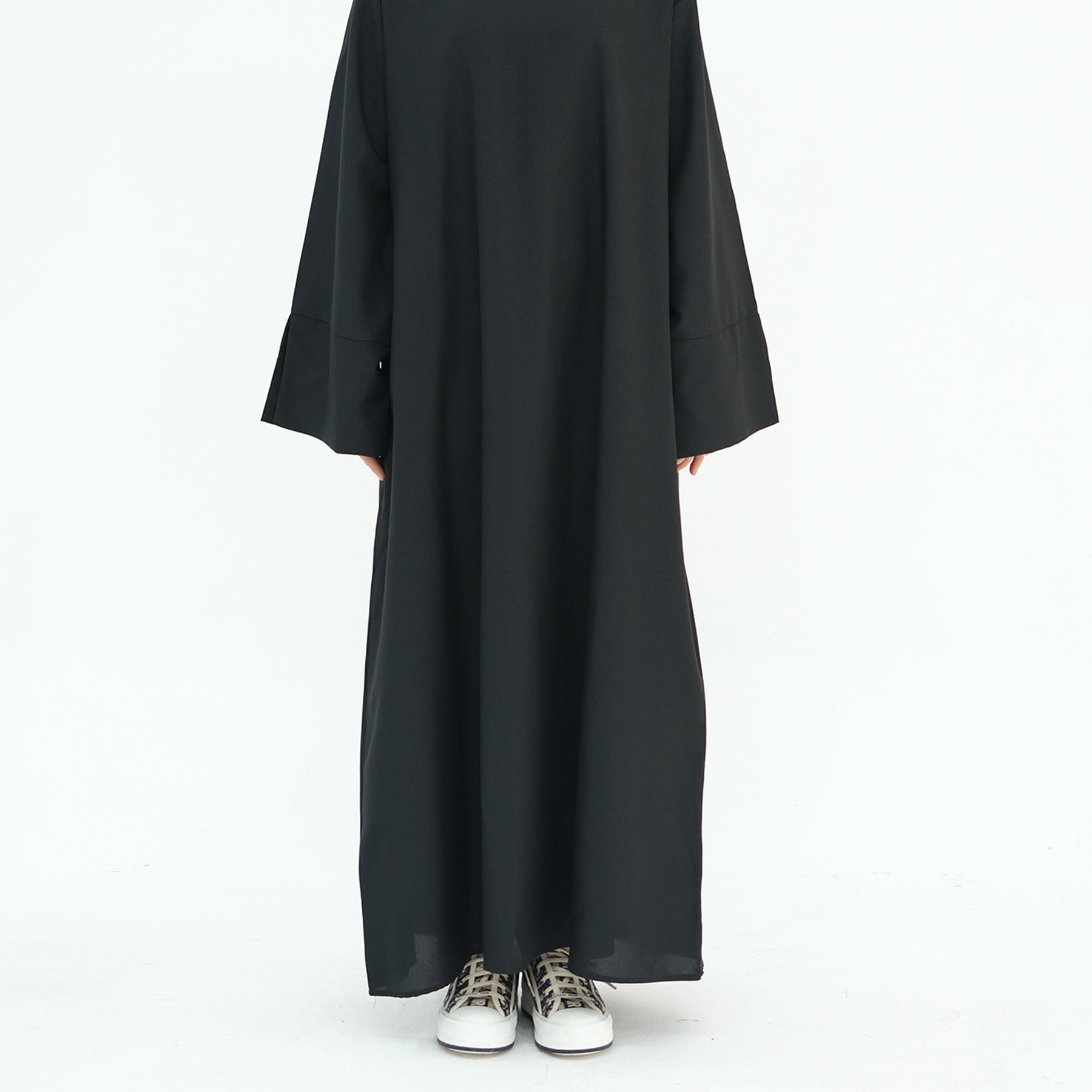 MA104 Elegant Loose Abaya with Pockets