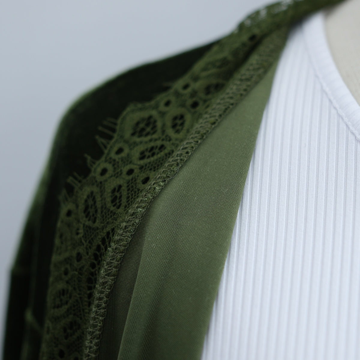 Velvet-Look Lace-Panel Longline Cardigan(MOA352)