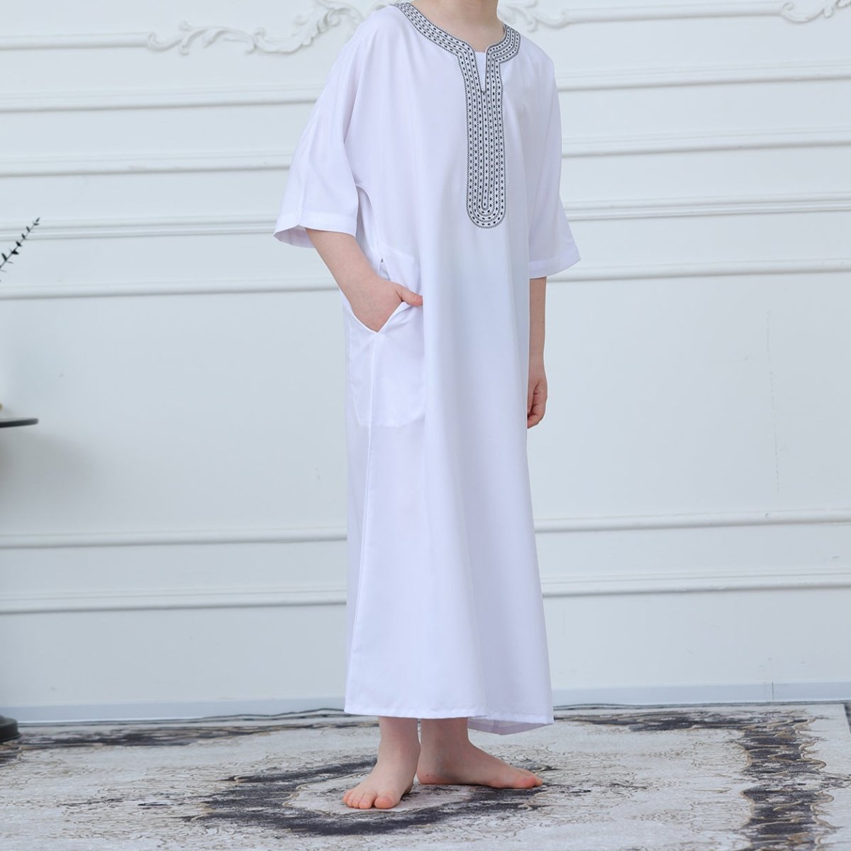 Black Geometric Trim Islamic Thobe(MKB018) - Mariam's Collection