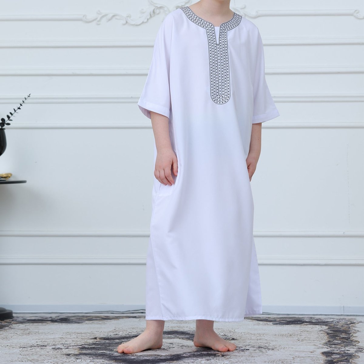 Black Geometric Trim Islamic Thobe(MKB018) - Mariam's Collection