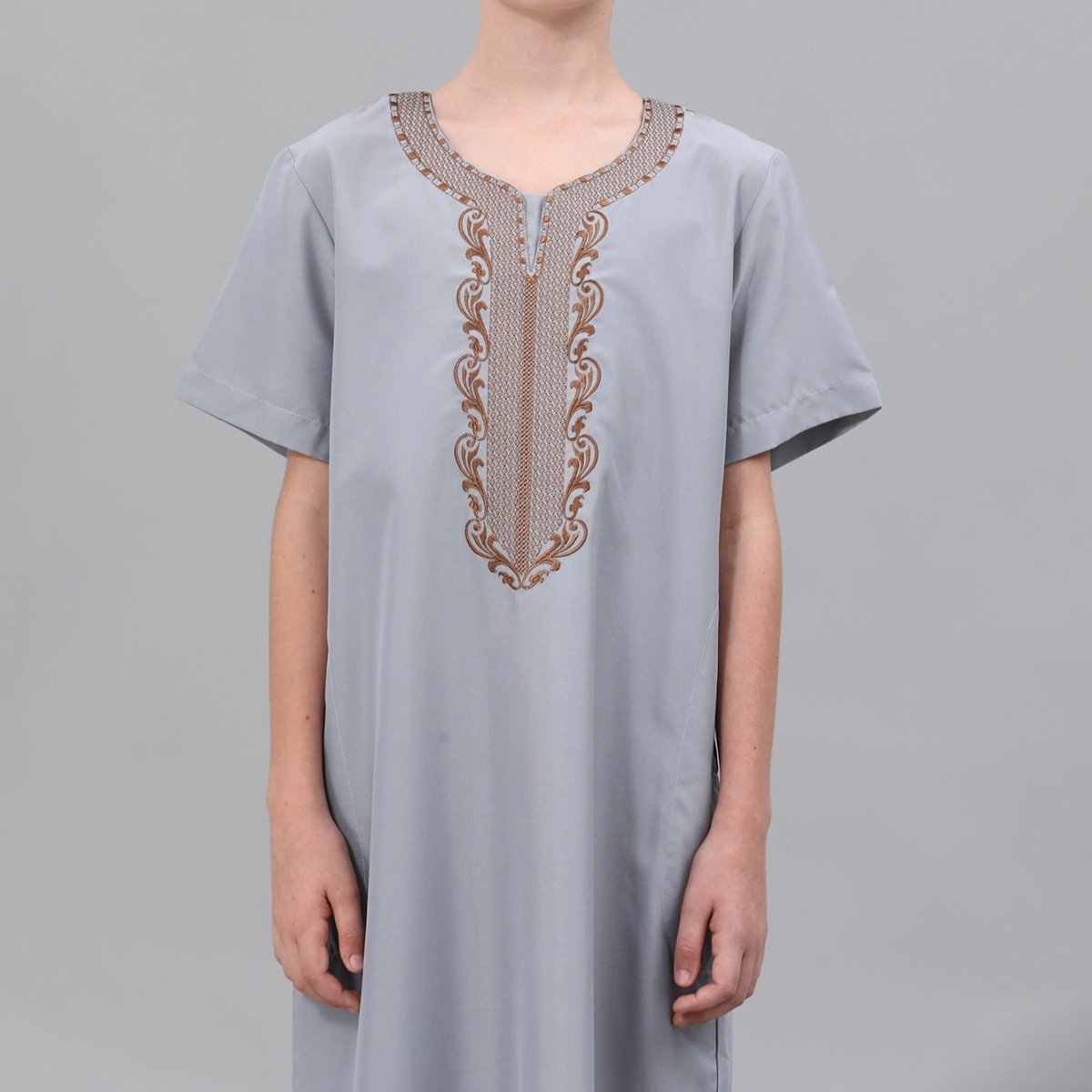 Boys' Embroidered Thobe with Side Pockets(MKB035) - Mariam's Collection