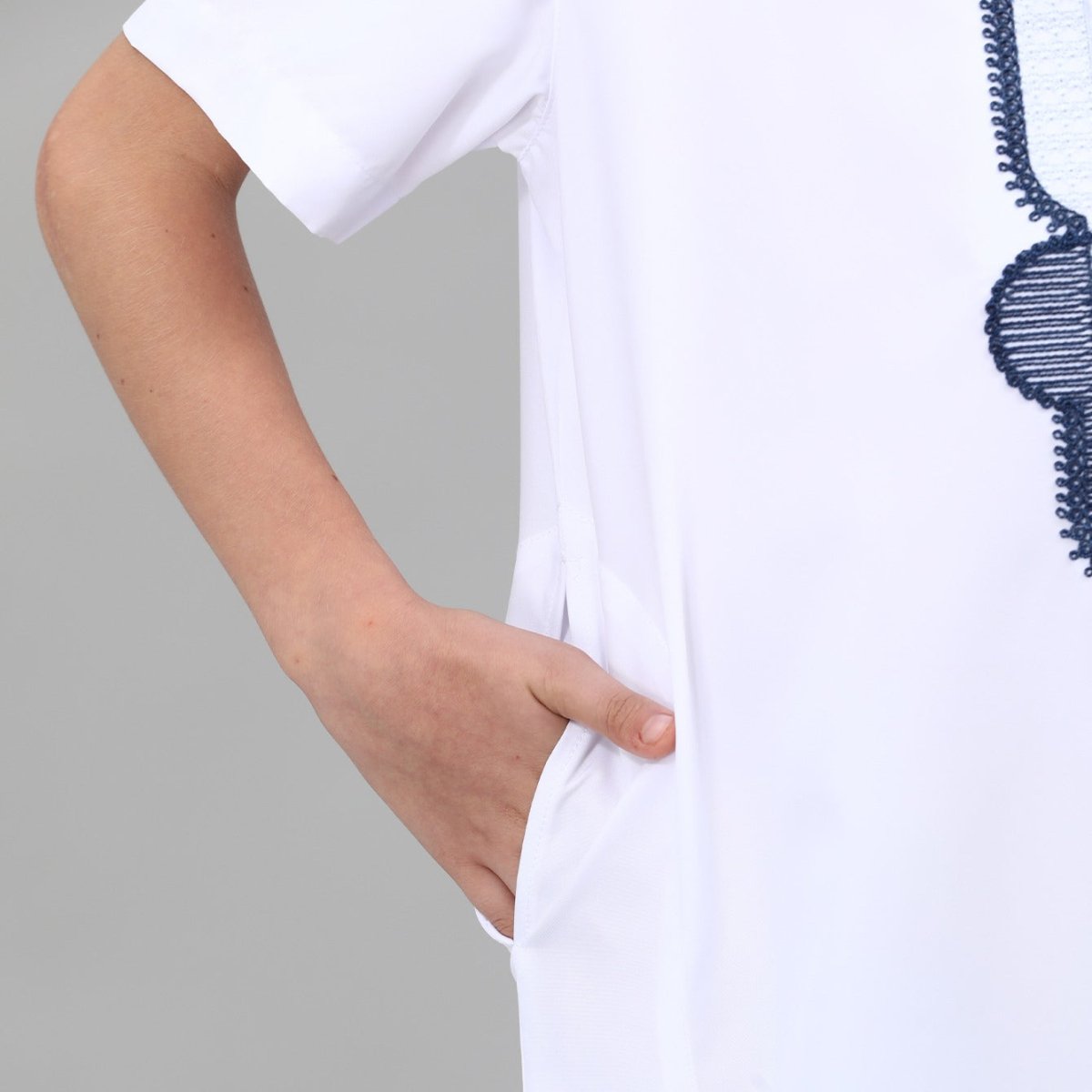 Boys' Embroidered Thobe with Side Pockets(MKB035) - Mariam's Collection