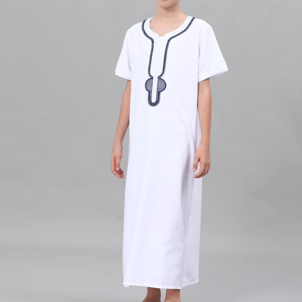Boys' Embroidered Thobe with Side Pockets(MKB035) - Mariam's Collection