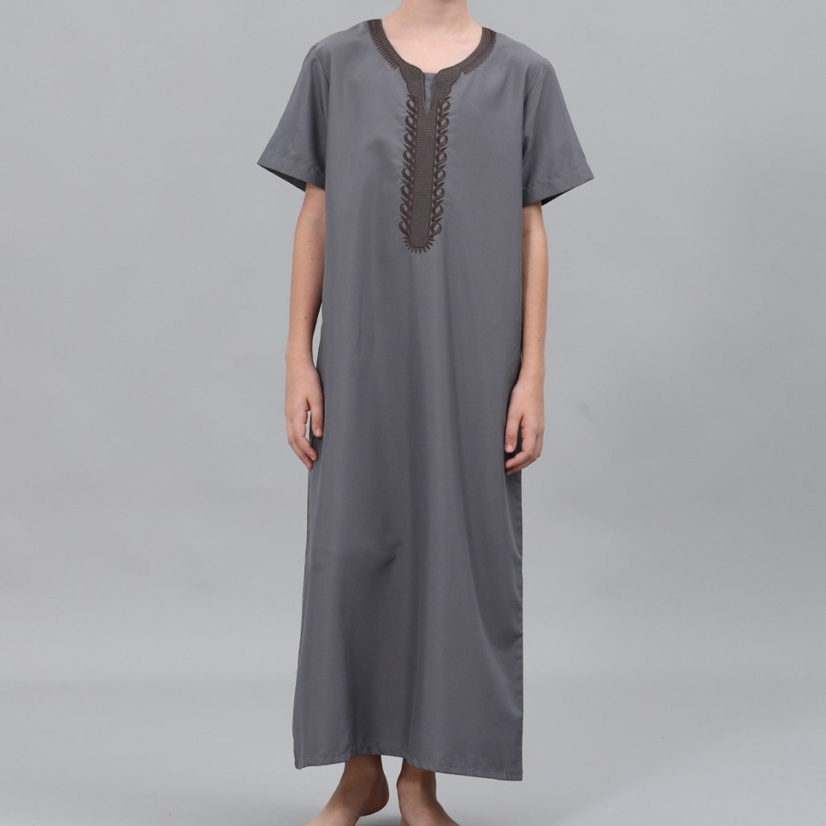 Boys' Embroidered Thobe with Side Pockets(MKB035) - Mariam's Collection