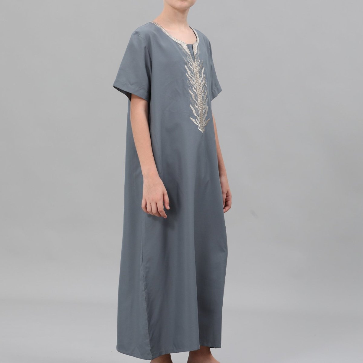 Boys' Embroidered Thobe with Side Pockets(MKB035) - Mariam's Collection