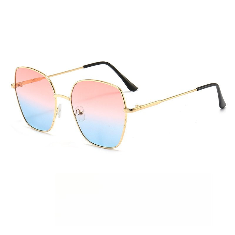 Oversized Gradient Sunglasses for Women – Face-Slimming Fashion Statement (MAC263)