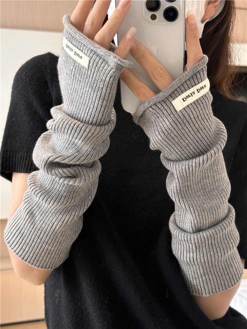 ‌Cascading Knit Sleeve Covers Cozy Elegance for Layered Style (MAC312) - Mariam's Collection