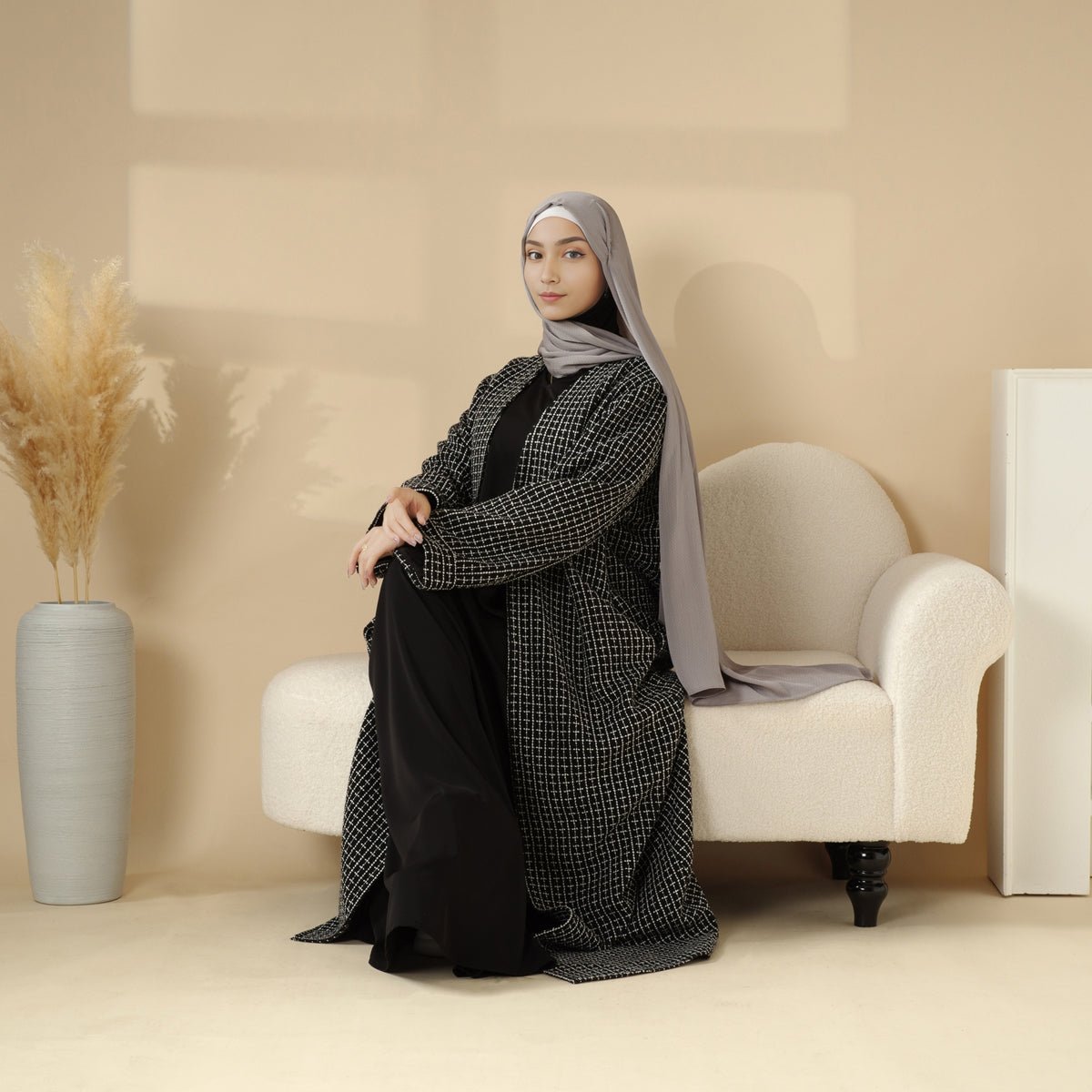 Classic Black White Cocoon Checkered Open Abaya Coat (MOA096) - Mariam's Collection