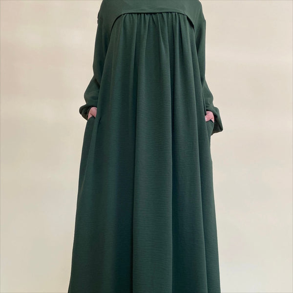 Crepe Abaya with Pockets for Umrah — Hands-Free Modest Travel Abaya