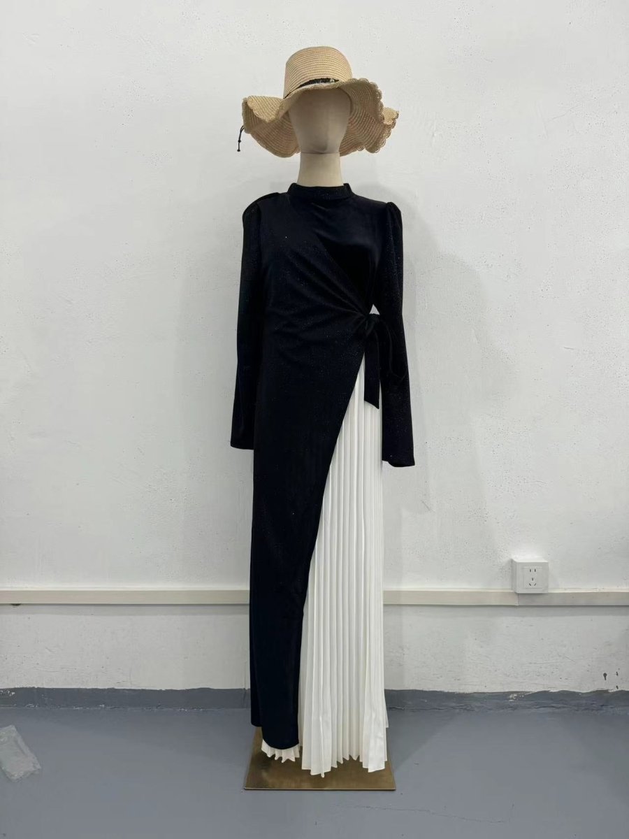 Elegant High Neck Long Sleeve Black & White Spliced Pleated Dress Abaya with Puffed Shoulders. (MA195) Black-White / M Elegant High Neck Long Sleeve Black & White Spliced Pleated Dress Abaya with Puffed Shoulders. (MA195) Black-White / M