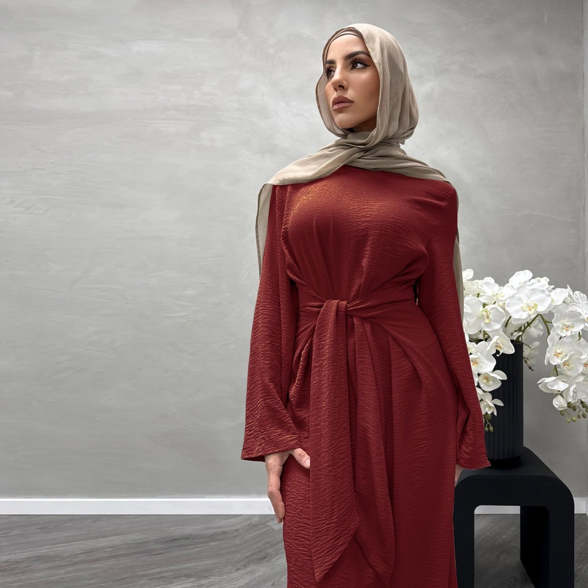 Elegant Lace - up Slim Fit Crepe Abaya (MA136) - Mariam's Collection