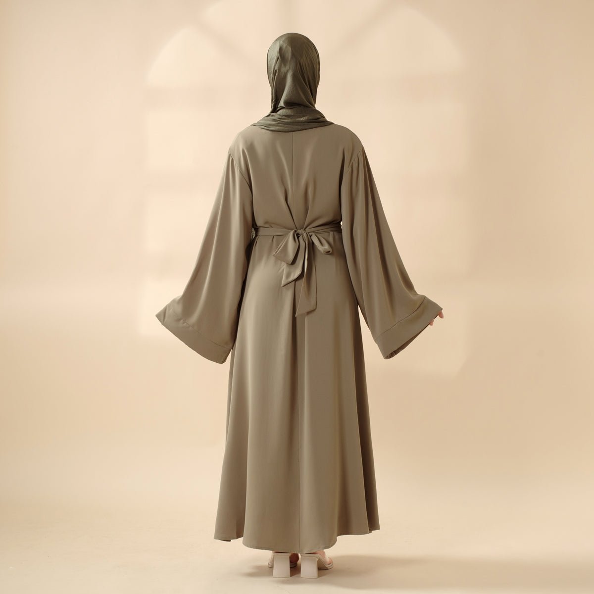 Elegant Solid Color Abaya For Muslimahs (MA036) - Mariam's Collection