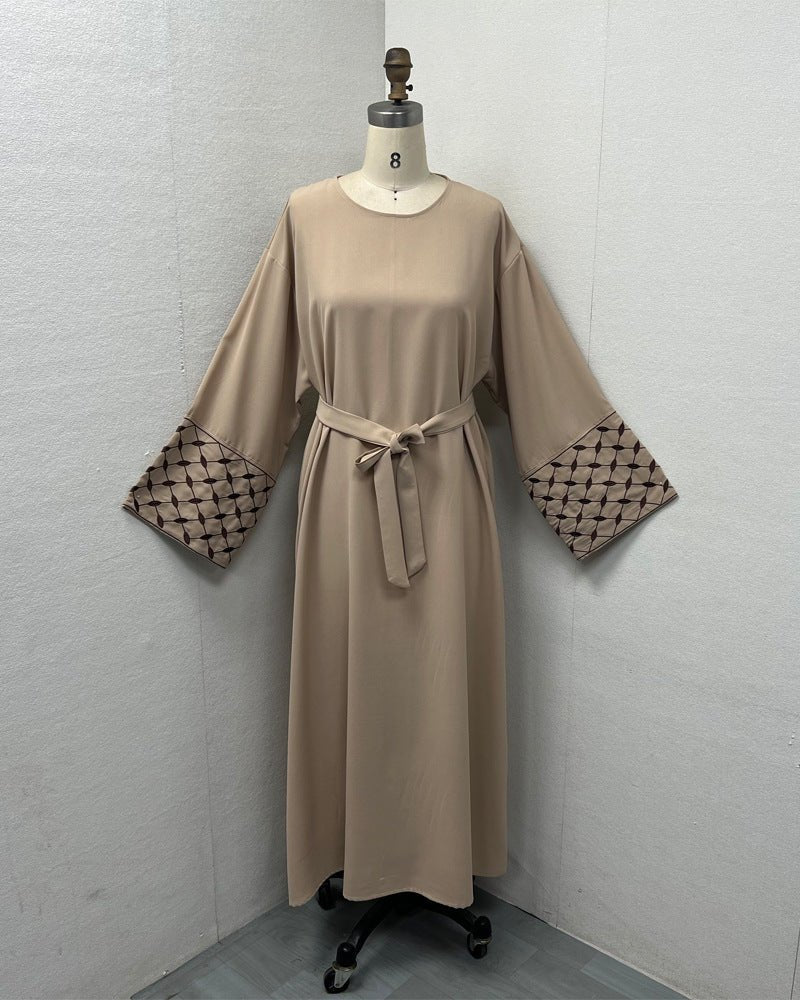 muslim long sleeve maxi dress Embroidered Pattern Abaya Robe Dress - Modest Muslim Long Sleeve Maxi with  Detachable Belt(MA272)