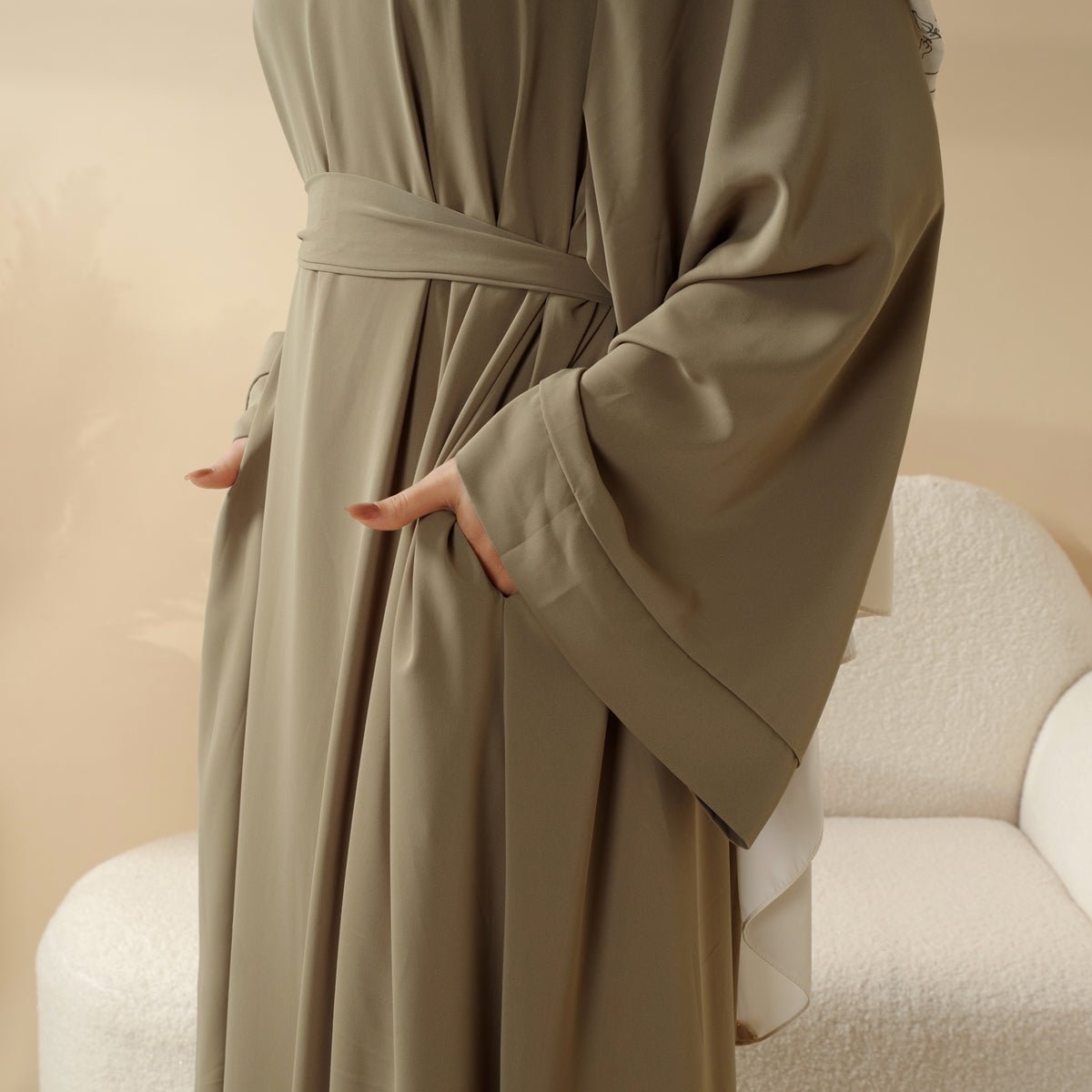 Essential Premium Loose Fit Abaya 2 - Piece Set with Versatile Pockets (MA120) - Mariam's Collection