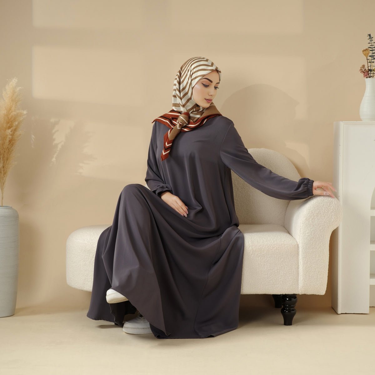 Essential Premium Versatile Pockets Umbrella Cut Abaya (MA113) - Mariam's Collection