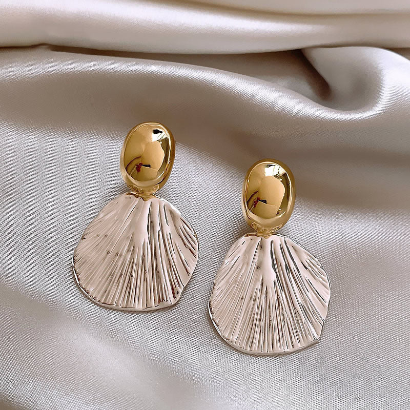 Everyday Chic Artisan Texture Drop Earrings (MAC323) - Mariam's Collection