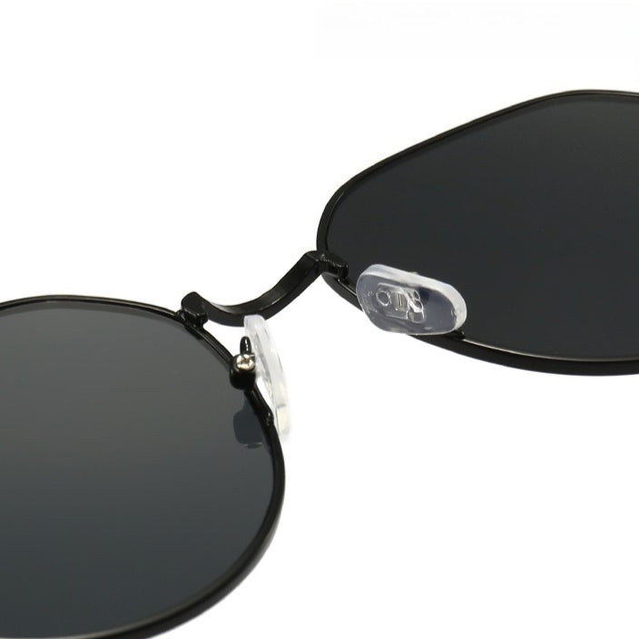 Elegant Retro Sunglasses for Women Classic with Gradient Lenses (MAC264)