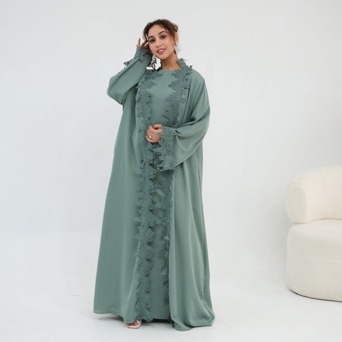 Modest 2-piece abaya set complete look