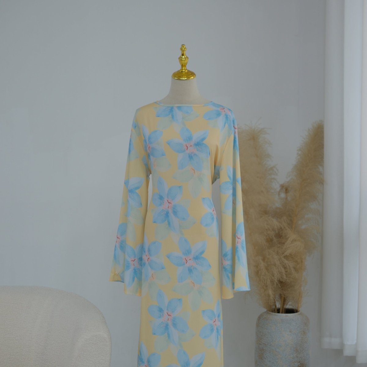 Waist tie styled with soft knot