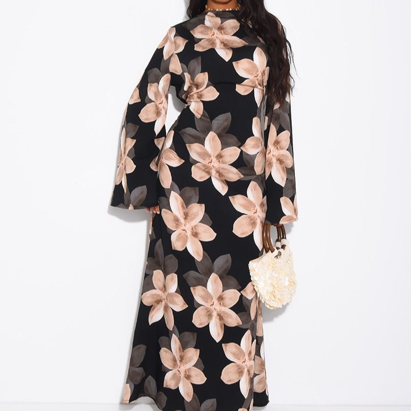 Pink colourway of floral crinkle maxi abaya