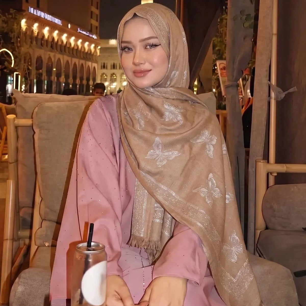 Gold-Thread Jacquard Hijab(MH262) - Mariam's Collection