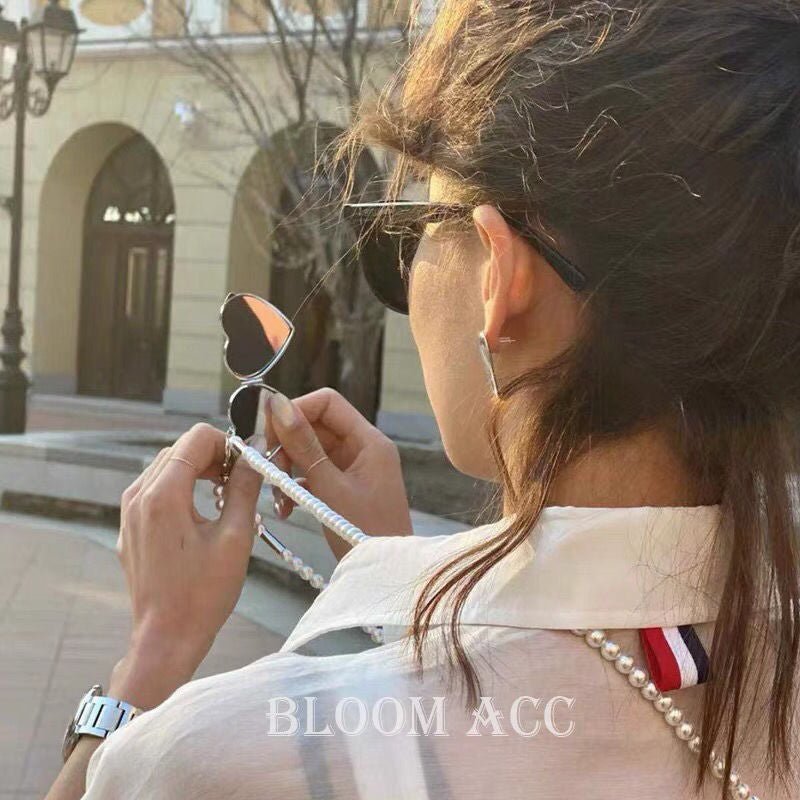 Heart - Locket Pearl Crossbody Belt Mirror Chain (MAC350) - Mariam's Collection