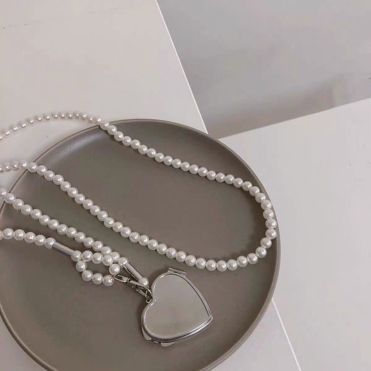 Heart - Locket Pearl Crossbody Belt Mirror Chain (MAC350) - Mariam's Collection