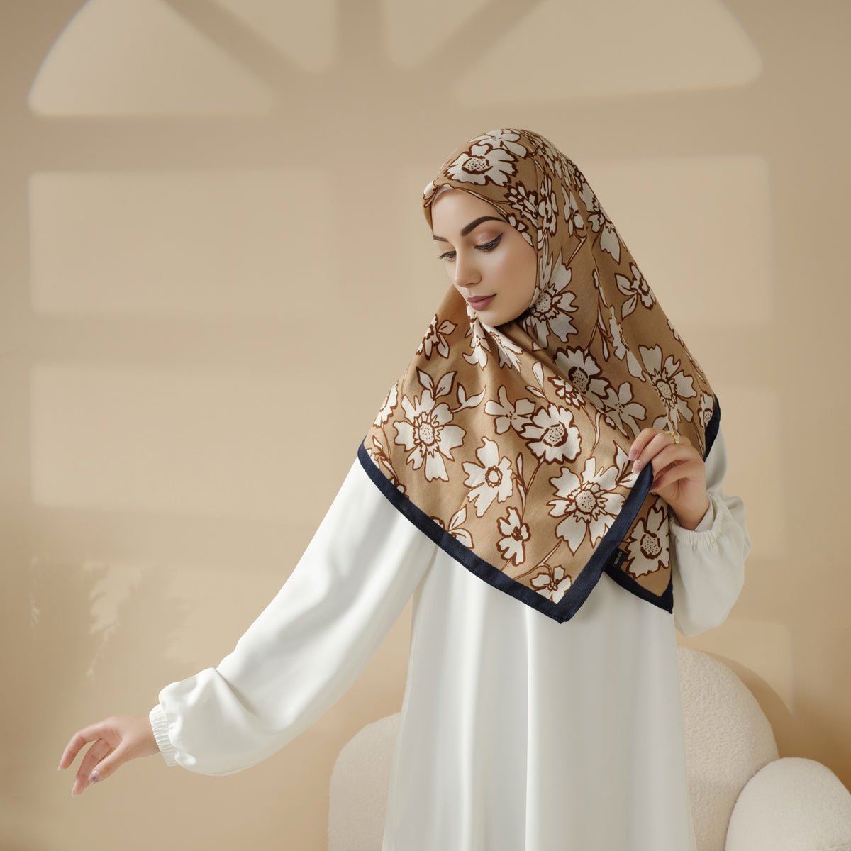 Imitation Cashmere Fashion Square Hijab (MH091) - Mariam's Collection