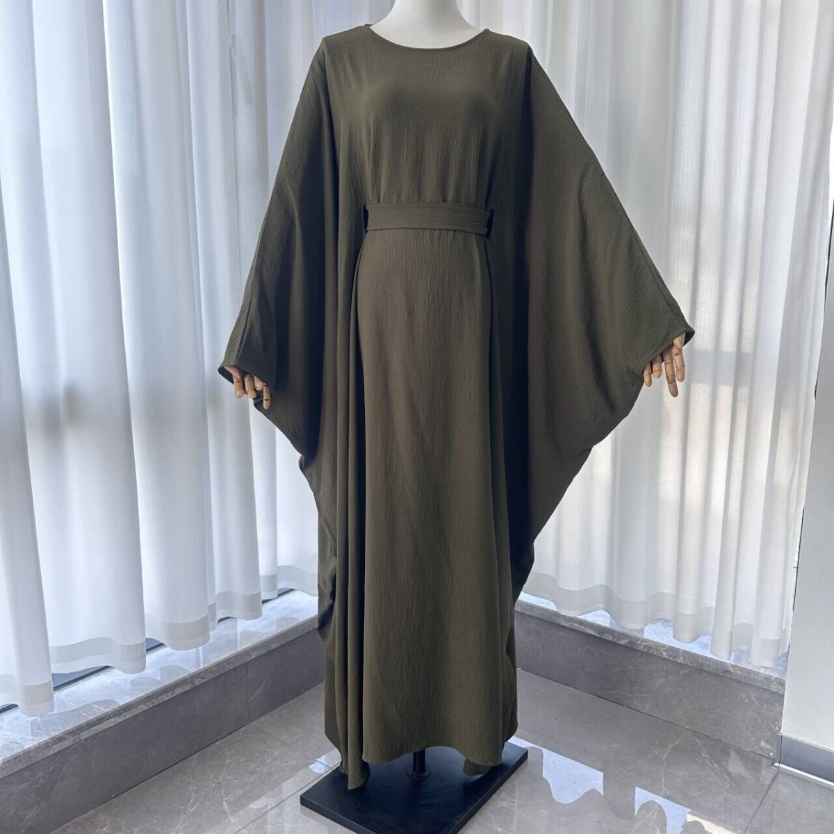 MA090 Crepe Batwing Loose Abaya 2 - Piece Set - Mariam's Collection