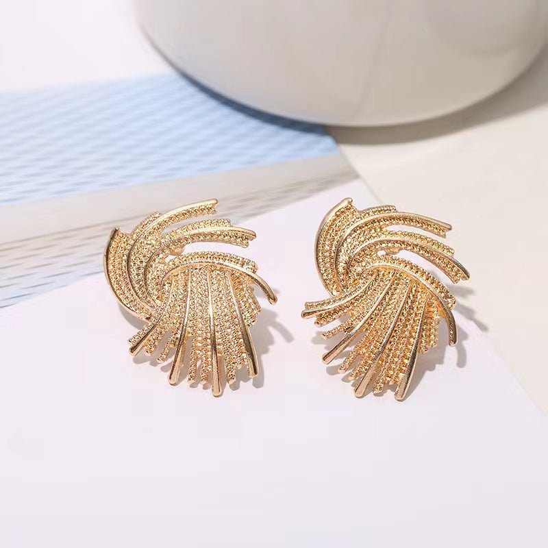 MAC171 High - end And Unique Geometric Metal Earrings - Mariam's Collection