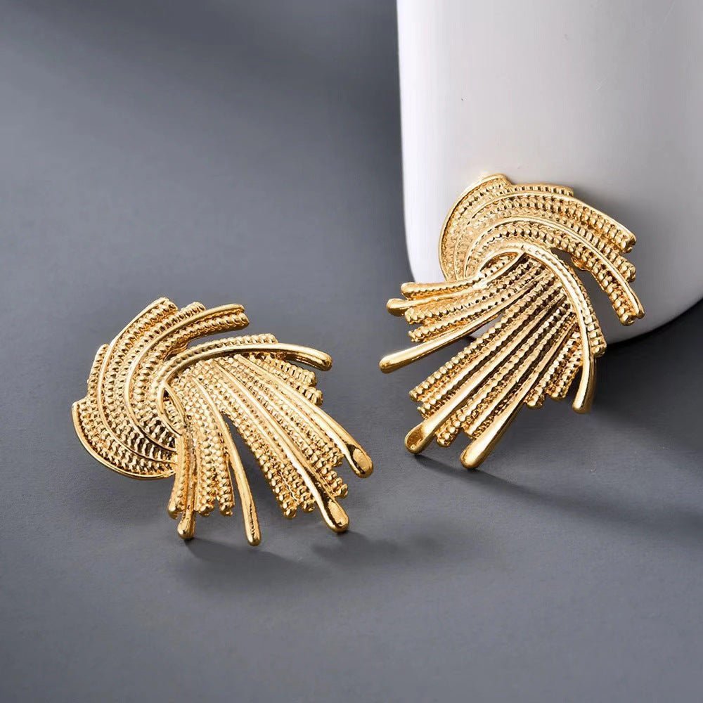 MAC171 High - end And Unique Geometric Metal Earrings - Mariam's Collection