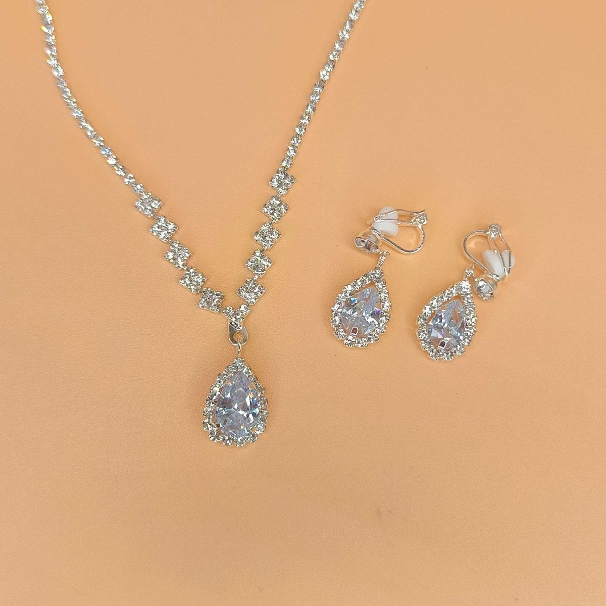 MAC181 Brilliant Full Diamond Zircon Drop Necklace And Earrings - Mariam's Collection