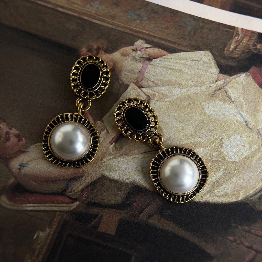 MAC199 Medieval Black Gold Distressed Pearl Earrings - Mariam's Collection