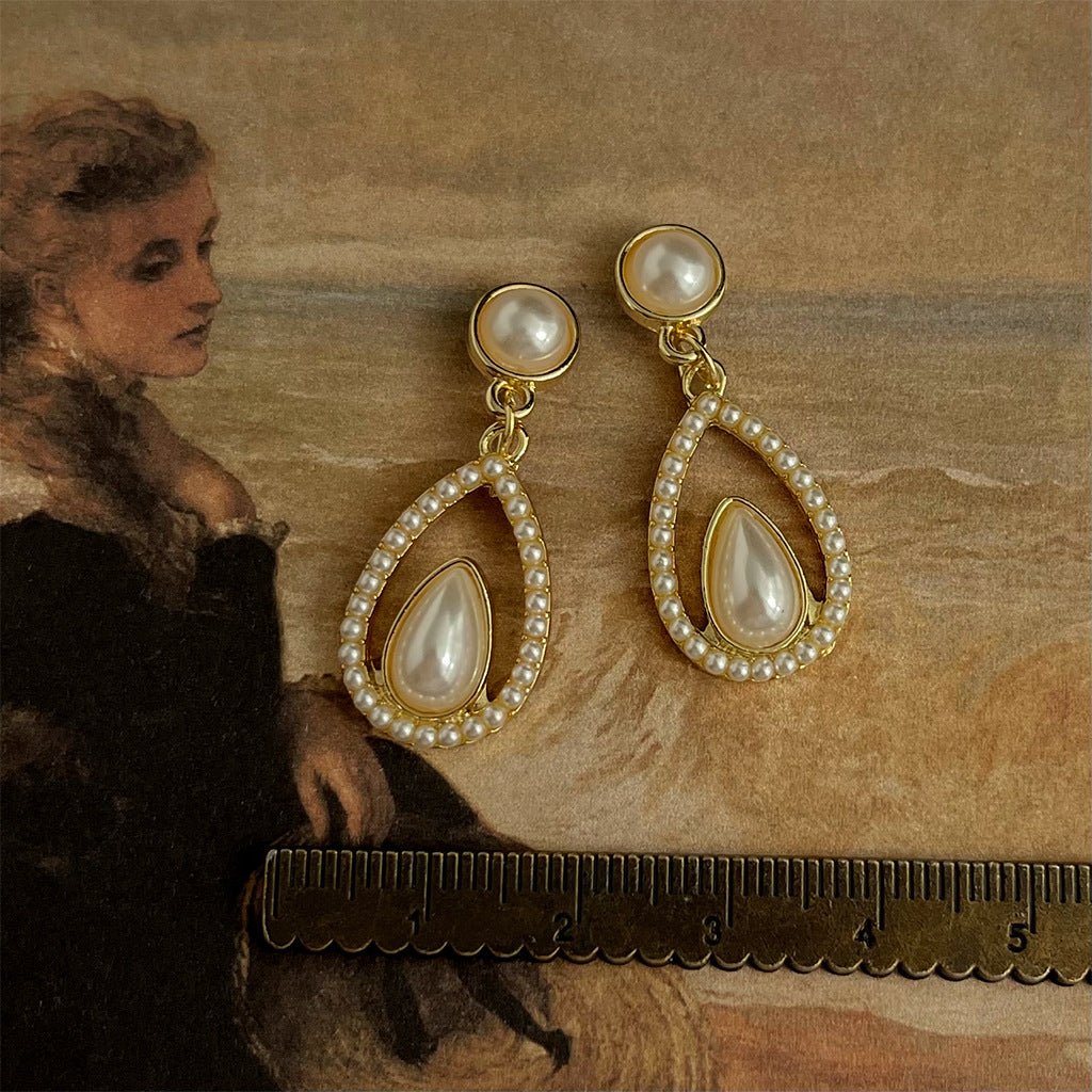 MAC200 Palace style drop - shaped pearl earrings - Mariam's Collection