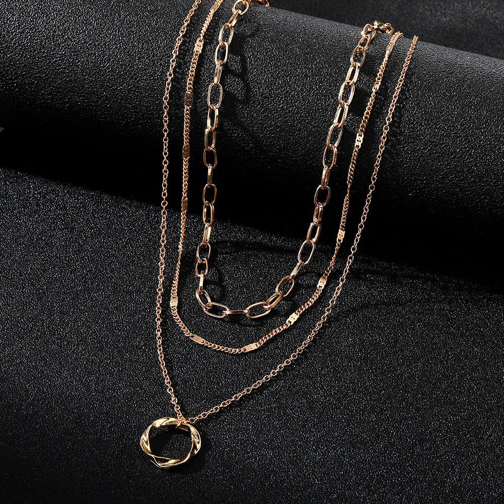 MAC207 Thick Chain Round Pendant Necklace - Mariam's Collection