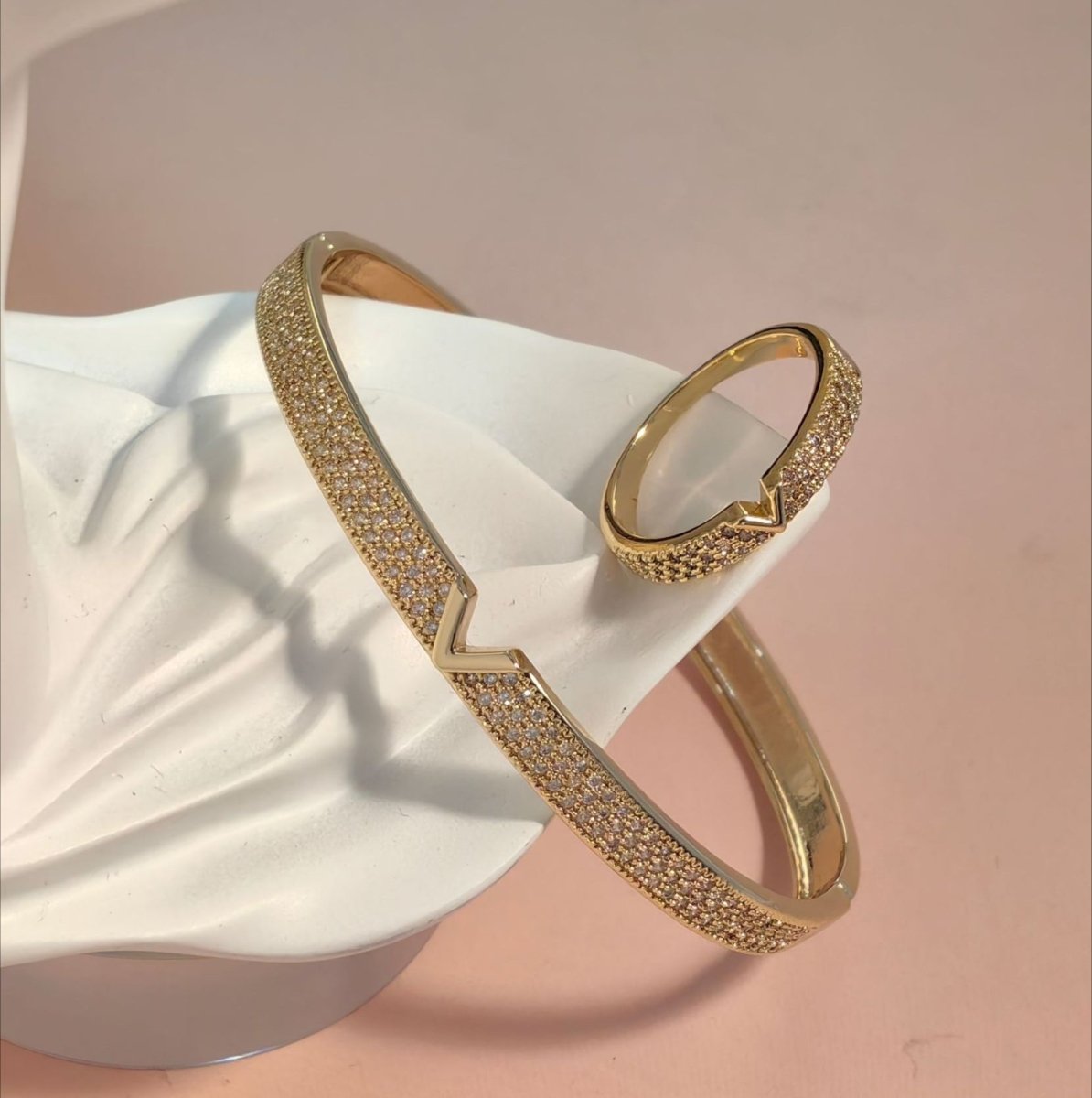 MAC212 18K Real Gold Plating: Exquisite V - shaped Bracelet Ring Set - Mariam's Collection