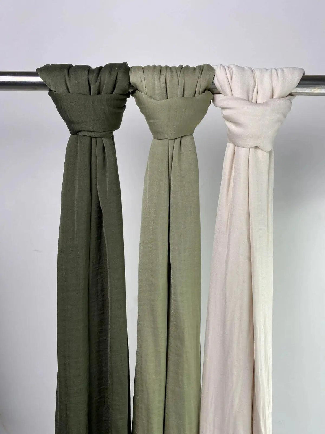 Antique Gras Silver Chiffon Hijab