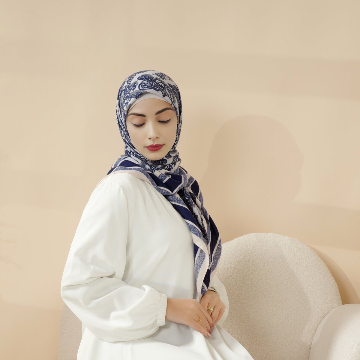 MH096 Printed Cashmere Touch Square Hijab - Mariam's Collection