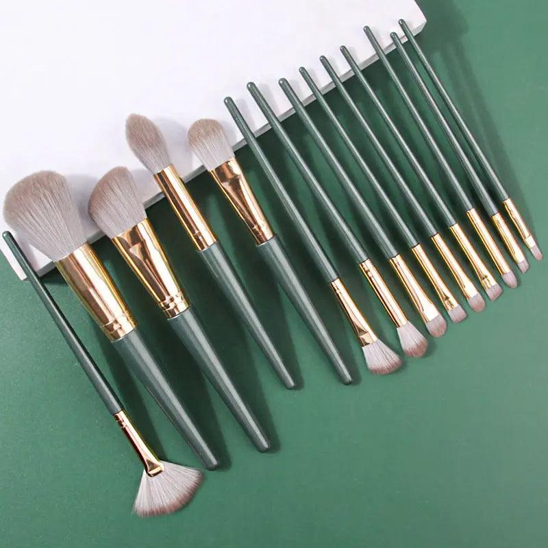 MMU033 Highend Makeup Brushes - Mariam's Collection