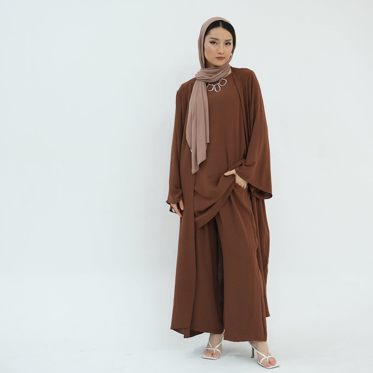 MOA076 Sleeveless Top and Pants 3 - Piece Set Abaya - Mariam's Collection