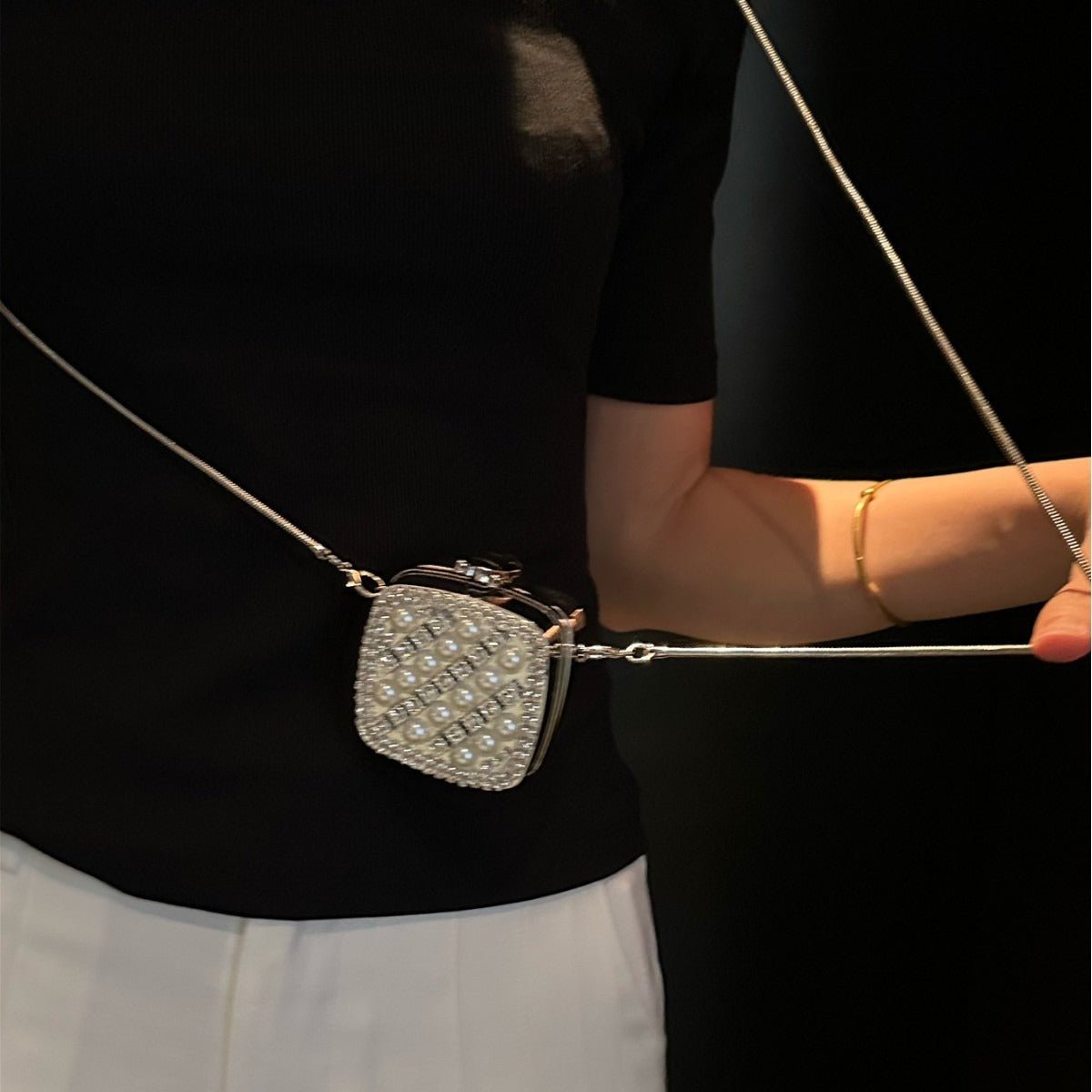 ‌Palm - Sized Diamond Mini Clutch Silver Glamour Gala Bag (MAC281) - Mariam's Collection