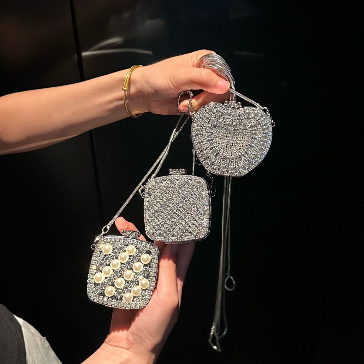 ‌Palm - Sized Diamond Mini Clutch Silver Glamour Gala Bag (MAC281) - Mariam's Collection